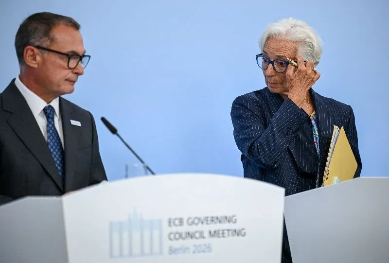 Membros do BCE admitem novas altas de juros por riscos em energia